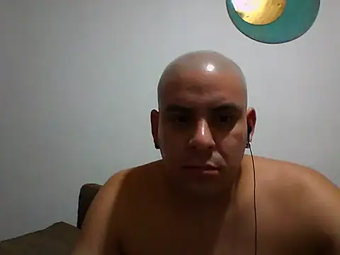 Matiasadventurexxx online show from March 18, 1:31 am