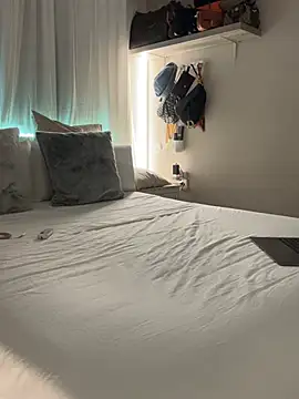 daniels-maison online show from March 21, 10:24 pm