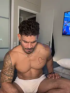 daniels-maison online show from March 22, 8:10 pm