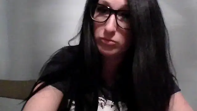 TheVictoriaWolf online show from March 25, 12:11 am