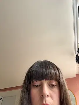 Snapshot of MidnightHearts chatting on March 31, 2:52 pm MidnightHearts online show from March 31, 2:52 pm