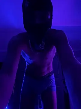 Snapshot of hardboii00 chatting on March 15, 12:39 am hardboii00 online show from March 15, 12:39 am