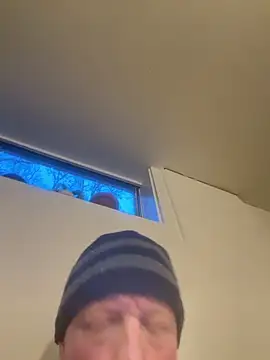 Kristopherbbb online show from May 3, 9:47 am