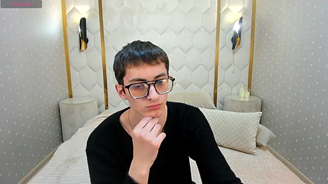 RonBevs online show from June 10, 8:21 pm