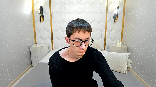 RonBevs online show from June 11, 8:17 pm