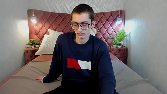 RonBevs online show from March 19, 7:58 pm