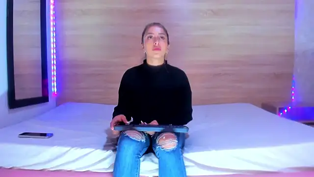 ambarvioletcm online show from March 18, 2:41 pm