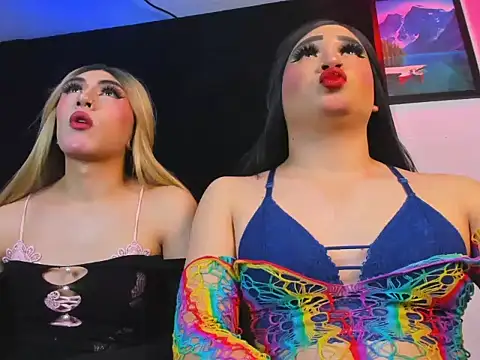 Snapshot of naughty_trans_dolls chatting on June 7, 2:39 am naughty trans dolls online show from June 7, 2:39 am