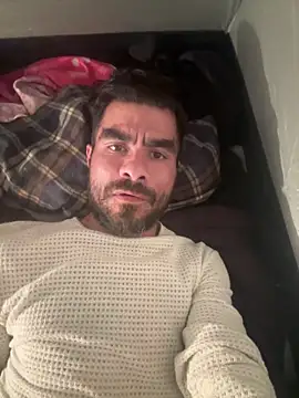 Snapshot of alonzuno chatting on March 15, 8:10 am alonzuno online show from March 15, 8:10 am