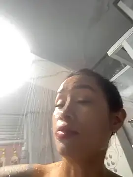 Zoe- -din online show from April 1, 9:01 pm