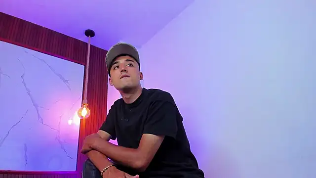 Hadrian Torres online show from March 12, 3:05 pm