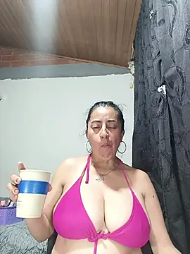 Alexandrina online show from February 4, 11:00 pm