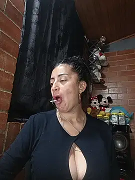Snapshot of Alexandrina chatting on June 19, 6:03 pm Alexandrina online show from June 19, 6:03 pm