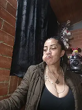 Snapshot of Alexandrina chatting on July 5, 1:29 pm Alexandrina online show from July 5, 1:29 pm
