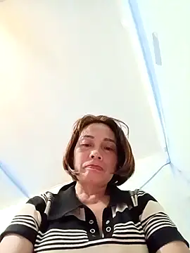 Lyly22x online show from March 29, 10:11 pm