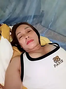 Lyly22x online show from April 5, 3:30 pm