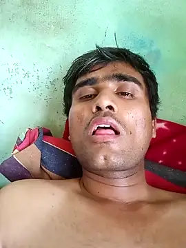 Snapshot of slavesamaira chatting on March 13, 6:51 am slavesamaira online show from March 13, 6:51 am