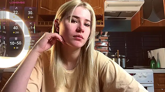 ivygenesis online show from April 10, 8:10 am