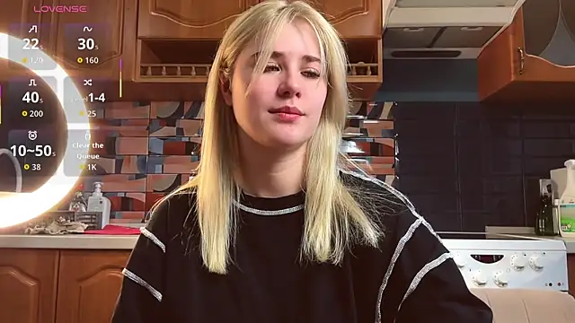ivygenesis online show from April 4, 10:55 am