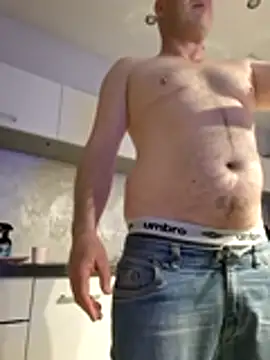 AgaiJa42 online show from April 9, 12:01 am