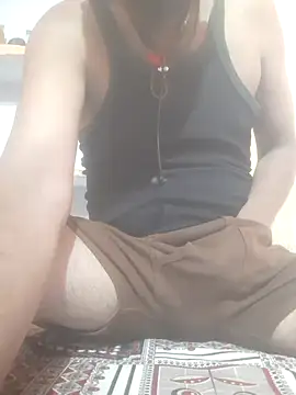 Snapshot of bodymassage455 chatting on July 18, 4:21 am bodymassage455 online show from July 18, 4:21 am
