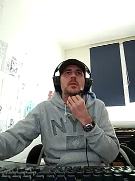 dufatcock online show from April 15, 12:21 pm