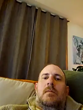 Snapshot of dufatcock chatting on May 4, 9:17 pm dufatcock online show from May 4, 9:17 pm