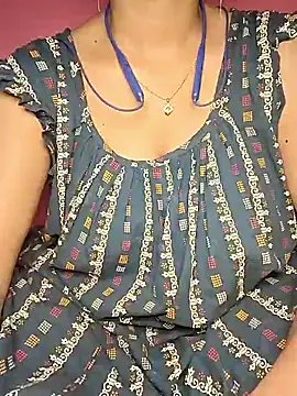 Snapshot of Mahira2 chatting on June 12, 6:55 am Mahira2 online show from June 12, 6:55 am