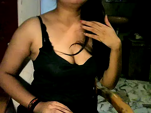 YAMUNA 012 online show from April 28, 9:19 pm