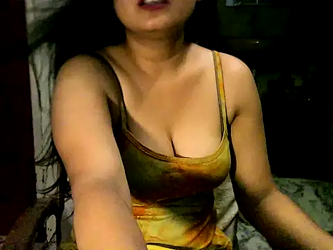 YAMUNA 012 online show from April 27, 8:18 pm