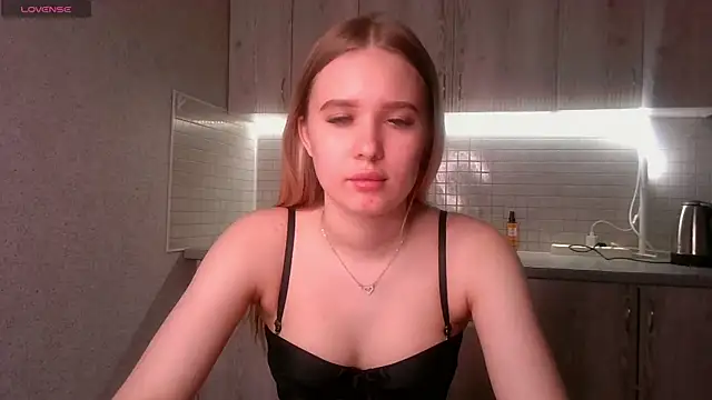 Alice Pleasance online show from June 19, 5:19 pm