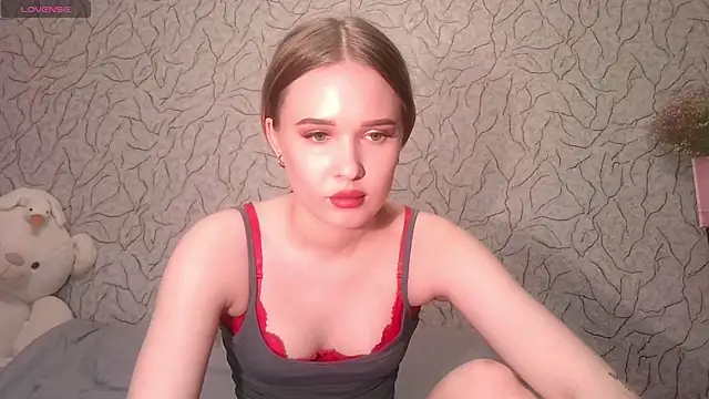 Alice Pleasance online show from May 26, 2:26 pm