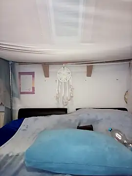 roxy 74 online show from April 13, 8:40 am