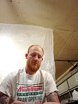 redandjuicy online show from April 18, 10:17 am