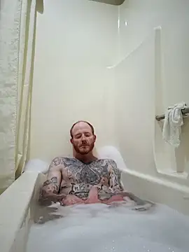 redandjuicy online show from May 12, 3:47 am