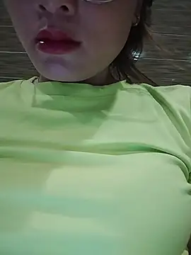 candy flo online show from May 8, 8:18 am
