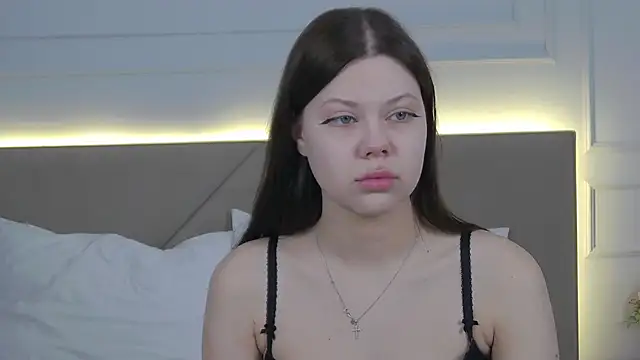 Sophie Rays online show from April 11, 3:58 am