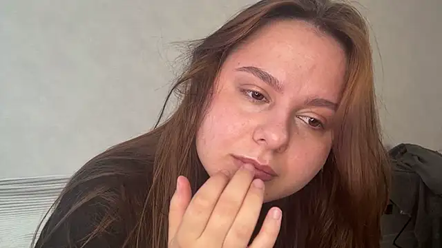 Ellaizatelly online show from April 28, 6:40 am