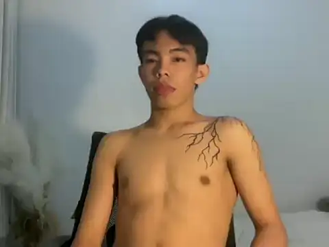 hottasianboy online show from July 31, 1:10 pm