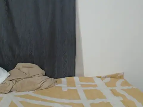 Busty-Luna online show from March 26, 3:49 am