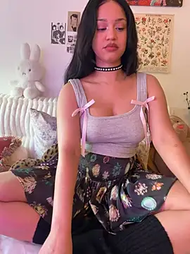 Elisabelle online show from June 14, 11:06 pm