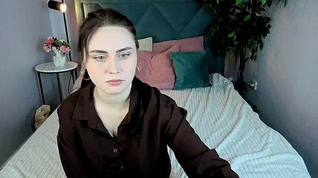 NoraLumi online show from March 15, 8:38 pm