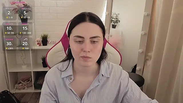 NoraLumi online show from April 13, 5:33 am