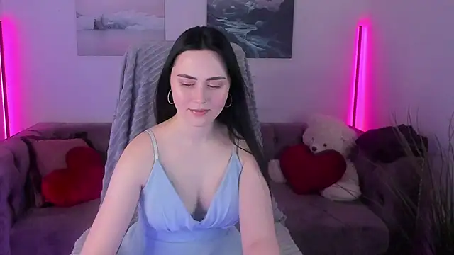 NoraLumi online show from May 30, 5:47 am