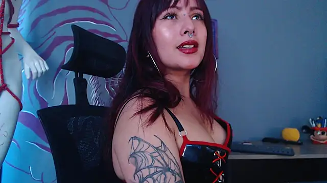 Regina Iris online show from May 5, 1:36 pm