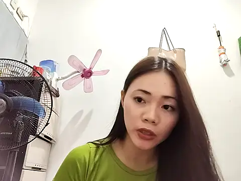 Stacyr online show from March 12, 3:38 pm