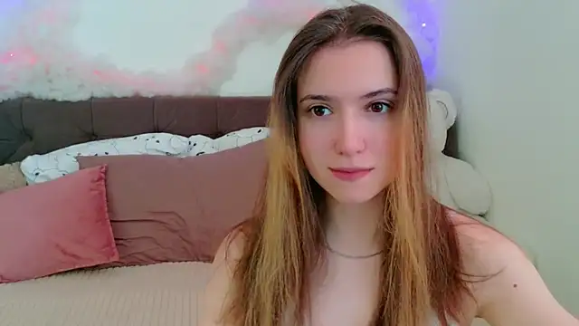 LeenMoonie online show from July 10, 5:07 am