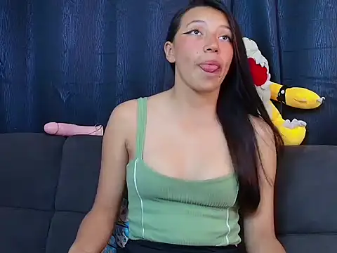 alison holand online show from March 30, 1:45 pm