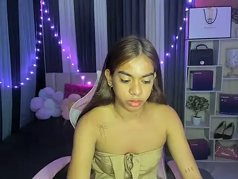 Snapshot of BigCockErich chatting on July 28, 7:39 pm BigCockErich online show from July 28, 7:39 pm