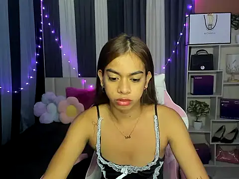 Snapshot of BigCockErich chatting on July 29, 5:23 pm BigCockErich online show from July 29, 5:23 pm